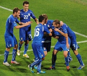 Pesepakbola Italia Bantu Ekonomi Negara