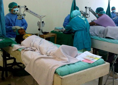 Dokter Alumni FK Unair Gelar Baksos