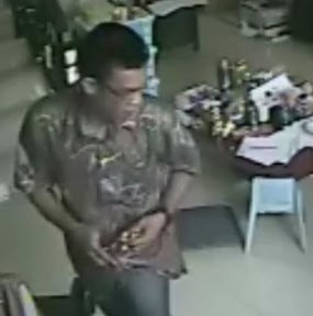 Komplotan Pencuri Necis di Rawamangun Terekam CCTV