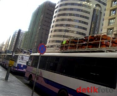 Pesawat Delay, Jamaah Harap Diberitahu Sebelum Keluar Hotel Madinah