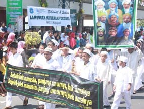 1 Muharam Digelar Pawai Taaruf Diramaikan Ribuan Jidor