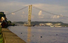 Jembatan Kukar Runtuh, Ical: Saya Harap Perhitungan ke Depan Lebih Baik
