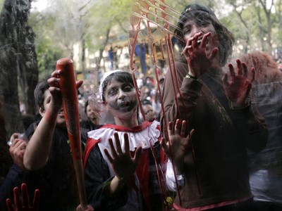 Ribuan Zombie Penuhi Kota Meksiko