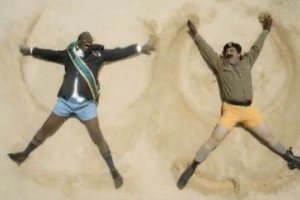 Saddam Hussein Bermain Pasir di Iklan Ayam Goreng Nandos