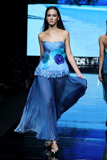 Oki Wong La Mer. Jakarta Fashion Week 2012 at Pacific Place Ground Floor. Jakarta. [Foto: Mohammad Abduh/Wolipop]