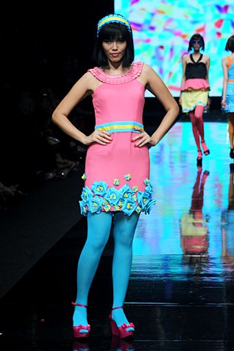 Junie Kwanda Ribbonholic. Jakarta Fashion Week 2012 at Pacific Place Ground Floor. Jakarta. [Foto: Mohammad Abduh/Wolipop]