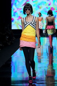 Junie Kwanda Ribbonholic. Jakarta Fashion Week 2012 at Pacific Place Ground Floor. Jakarta. [Foto: Mohammad Abduh/Wolipop]