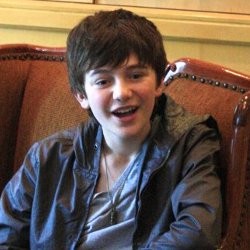 Digigit Fans, Greyson Chance Merasa Tersanjung