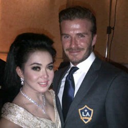 Wajar Syahrini Ganti Gaya Kayak Victoria Beckham