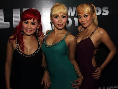 Trio Macan Makin Seksi