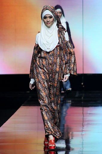 Najua Yanti Bellabaric. Jakarta Fashion Week 2012 at Pacific Place Ground Floor. Jakarta. [Foto: Mohammad Abduh/Wolipop]