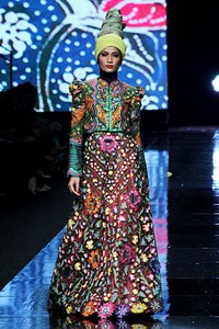 Herman Nauary Ekspresi Cultur. Jakarta Fashion Week 2012 at Pacific Place Ground Floor. Jakarta. [Foto: Mohammad Abduh/Wolipop]