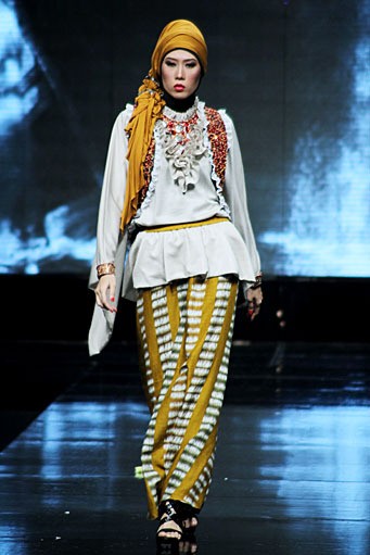 Merry Pramono Pirale Style. Jakarta Fashion Week 2012 at Pacific Place Ground Floor. Jakarta. [Foto: Mohammad Abduh/Wolipop]