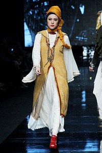 Merry Pramono Pirale Style. Jakarta Fashion Week 2012 at Pacific Place Ground Floor. Jakarta. [Foto: Mohammad Abduh/Wolipop]