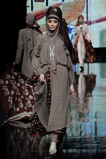 Nieta Hidayani Egyptian. Jakarta Fashion Week 2012 at Pacific Place Ground Floor. Jakarta. [Foto: Mohammad Abduh/Wolipop]