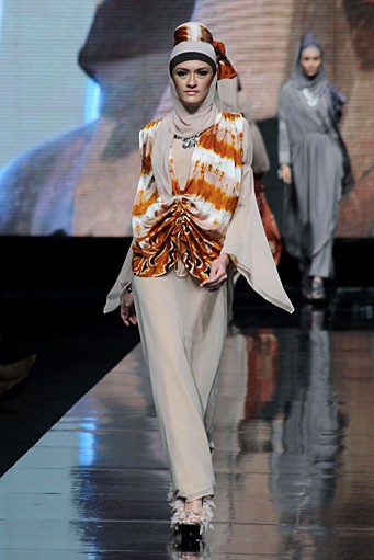 Nieta Hidayani Egyptian. Jakarta Fashion Week 2012 at Pacific Place Ground Floor. Jakarta. [Foto: Mohammad Abduh/Wolipop]