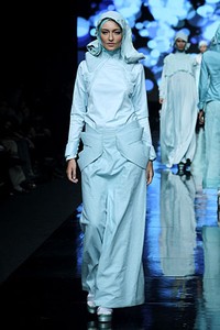 Irna Mutiara Wonderful Growth. Jakarta Fashion Week 2012 at Pacific Place Ground Floor. Senayan. Jakarta. [Foto: Mohammad Abduh/Wolipop]