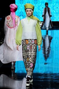 Iva Lativah Deep And Bright. Jakarta Fashion Week 2012 at Pacific Place Ground Floor. Jakarta. [Foto: Mohammad Abduh/Wolipop]
