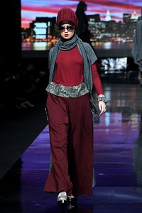 Monika Jufry 2Pose. Jakarta Fashion Week 2012 at Pacific Place Ground Floor. Jakarta. [Foto: Mohammad Abduh/Wolipop]