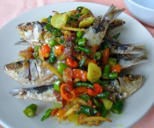 Resep Ikan: Ikan Asin Tumis Rempah