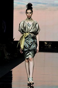 Hengki Kawilarang Sungketiquette. Jakarta Fashion Week 2012 at Pacific Place Ground Floor. Jakarta. [Foto: Mohammad Abduh/Wolipop]