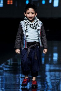 Sofie Trans Cultures. Jakarta Fashion Week 2012 at Pacific Place Ground Floor. Jakarta. [Foto: Mohammad Abduh/Wolipop]