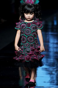 Sofie Trans Cultures. Jakarta Fashion Week 2012 at Pacific Place Ground Floor. Jakarta. [Foto: Mohammad Abduh/Wolipop]