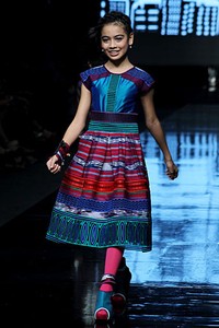 Sofie Trans Cultures. Jakarta Fashion Week 2012 at Pacific Place Ground Floor. Jakarta. [Foto: Mohammad Abduh/Wolipop]