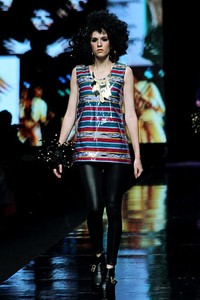 Ian Adrian Glam Rock. Jakarta Fashion Week 2012 at Pacific Place Ground Floor. Jakarta. [Foto: Mohammad Abduh/Wolipop]
