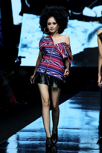 Ian Adrian Glam Rock. Jakarta Fashion Week 2012 at Pacific Place Ground Floor. Jakarta. [Foto: Mohammad Abduh/Wolipop]