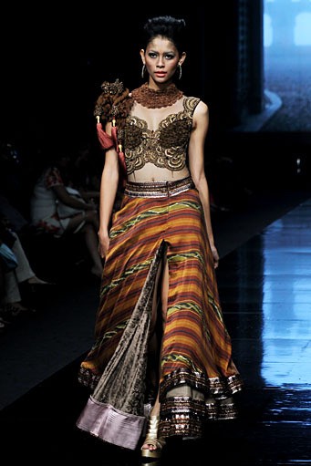 Defrico Audy The Aristocrate. Jakarta Fashion Week 2012 at Pacific Place Ground Floor. Jakarta. [Foto: Mohammad Abduh/Wolipop]