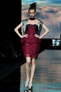 Hengki Kawilarang Sungketiquette. Jakarta Fashion Week 2012 at Pacific Place Ground Floor. Jakarta. [Foto: Mohammad Abduh/Wolipop]