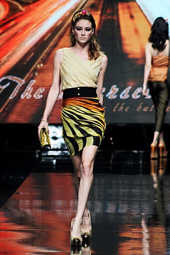 Angie Blaire Jakarta Nightlight Grooves. Jakarta Fashion Week 2012 at Pacific Place Ground Floor. Jakarta. [Foto: Mohammad Abduh/Wolipop]