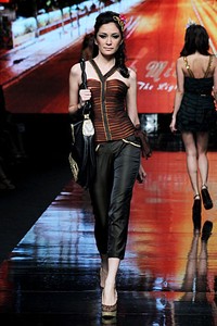 Angie Blaire Jakarta Nightlight Grooves. Jakarta Fashion Week 2012 at Pacific Place Ground Floor. Jakarta. [Foto: Mohammad Abduh/Wolipop]