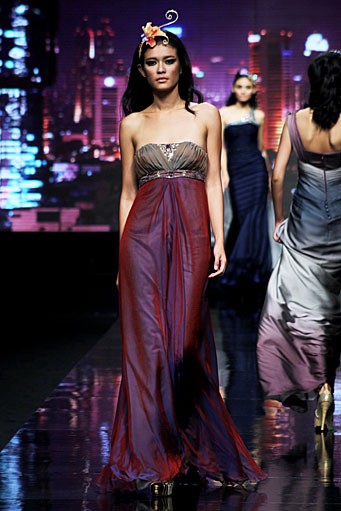 Angie Blaire Jakarta Nightlight Grooves. Jakarta Fashion Week 2012 at Pacific Place Ground Floor. Jakarta. [Foto: Mohammad Abduh/Wolipop]