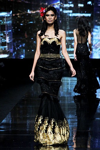 Angie Blaire Jakarta Nightlight Grooves. Jakarta Fashion Week 2012 at Pacific Place Ground Floor. Jakarta. [Foto: Mohammad Abduh/Wolipop]