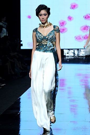 Yogie Pratama Diagramma. Jakarta Fashion Week 2012 at Pacific Place Ground Floor. Jakarta. [Foto: Mohammad Abduh/Wolipop]