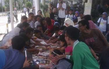 Wuih... Serunya Perang di Pulau 1.000 Buku!