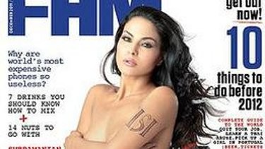 Foto Bugil Aktris Pakistan, FHM Bantah Rekayasa