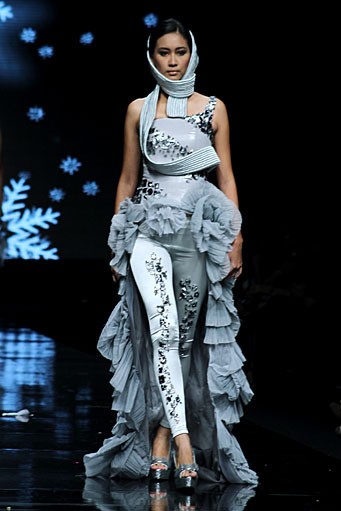 Hary Ibrahim Romanric Freeze. Jakarta Fashion Week 2012 at Pacific Place Ground Floor. Jakarta. [Foto: Mohammad Abduh/Wolipop]