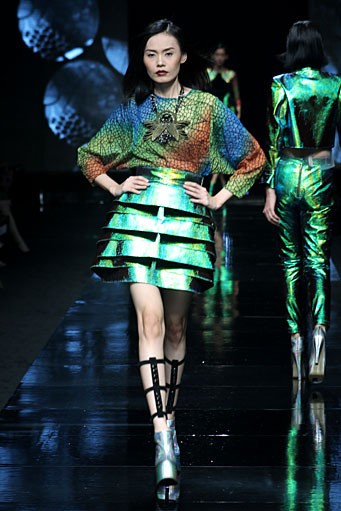 Yesmina Yesy Shapeshifter. Jakarta Fashion Week 2012 at Pacific Place Ground Floor. Jakarta. [Foto: Mohammad Abduh/Wolipop]