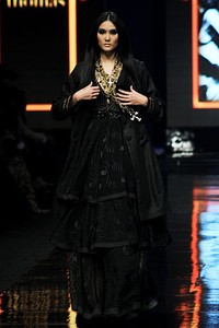 Ina Thomas The Goth Des. Jakarta Fashion Week 2012 at Pacific Place Ground Floor. Jakarta.  [Foto: Mohammad Abduh/Wolipop]