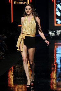 Ina Thomas The Goth Des. Jakarta Fashion Week 2012 at Pacific Place Ground Floor. Jakarta.  [Foto: Mohammad Abduh/Wolipop]