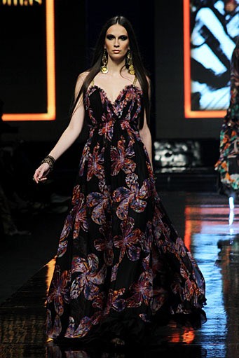 Ina Thomas The Goth Des. Jakarta Fashion Week 2012 at Pacific Place Ground Floor. Jakarta.  [Foto: Mohammad Abduh/Wolipop]