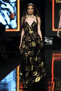 Ina Thomas The Goth Des. Jakarta Fashion Week 2012 at Pacific Place Ground Floor. Jakarta.  [Foto: Mohammad Abduh/Wolipop]