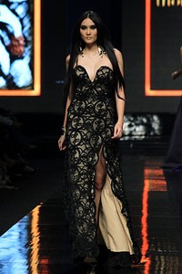 Ina Thomas The Goth Des. Jakarta Fashion Week 2012 at Pacific Place Ground Floor. Jakarta.  [Foto: Mohammad Abduh/Wolipop]