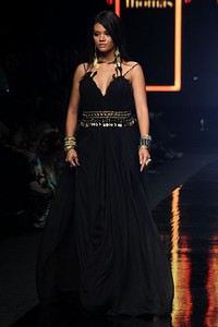 Ina Thomas The Goth Des. Jakarta Fashion Week 2012 at Pacific Place Ground Floor. Jakarta.  [Foto: Mohammad Abduh/Wolipop]