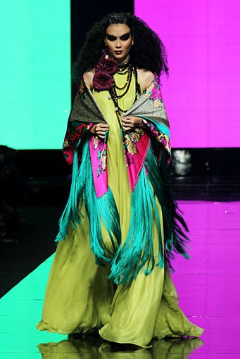 Ivan Gunawan Lareve du Luxe. Jakarta Fashion Week 2012 at Pacific Place Ground Floor. Jakarta. [Foto: Mohammad Abduh/Wolipop]