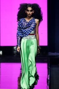 Ivan Gunawan Lareve du Luxe. Jakarta Fashion Week 2012 at Pacific Place Ground Floor. Jakarta. [Foto: Mohammad Abduh/Wolipop]