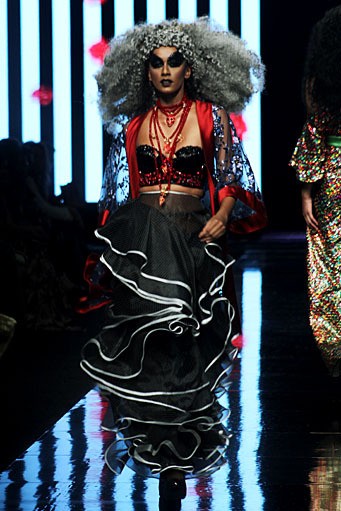 Ivan Gunawan Lareve du Luxe. Jakarta Fashion Week 2012 at Pacific Place Ground Floor. Jakarta. [Foto: Mohammad Abduh/Wolipop]